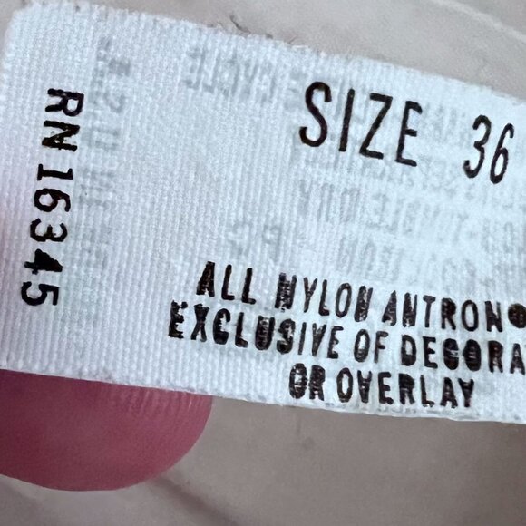 VINTAGE VANITY FAIR Full, Slip Size 36, Lingerie - Picture 14 of 16